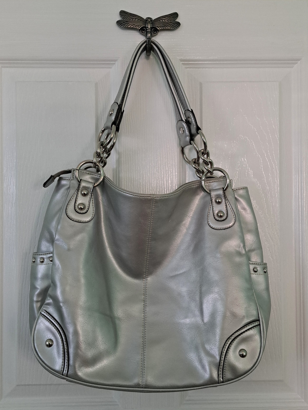 Kathy Van Zeeland Silver Metallic Shoulder Bag - Picture 2 of 7